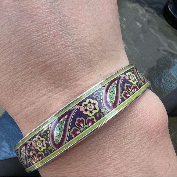 Vera Bradley Signed Patterned Bangle Bracelet - Picture 4 of 6